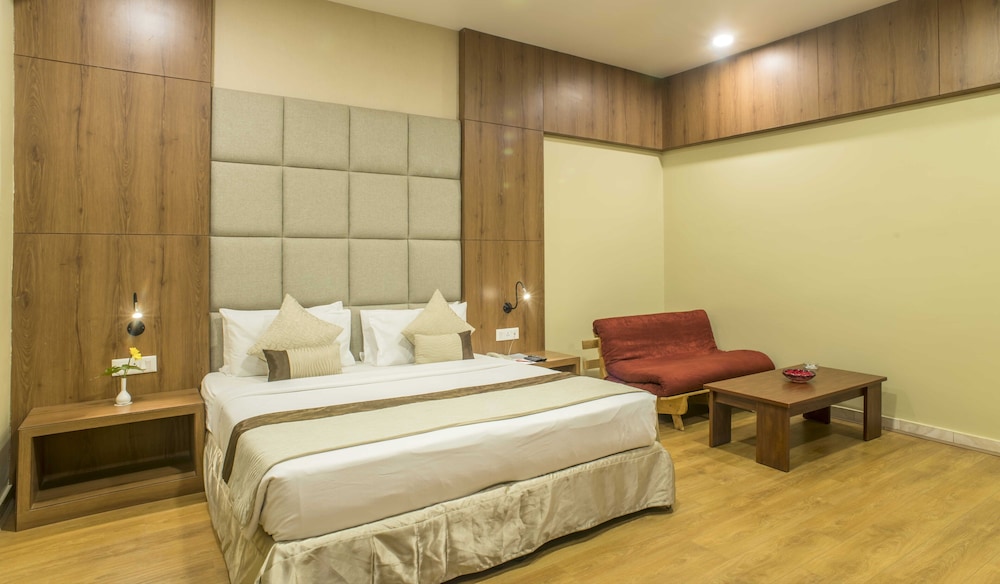 Super Deluxe Room - Photo 10