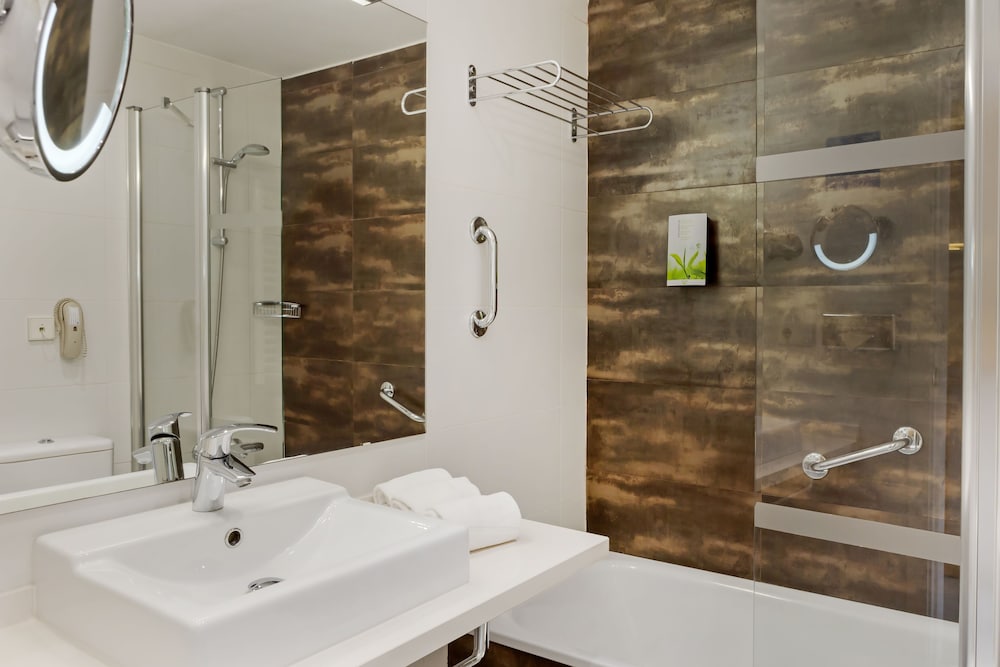 Apartment, 2 Bedrooms - Photo 7