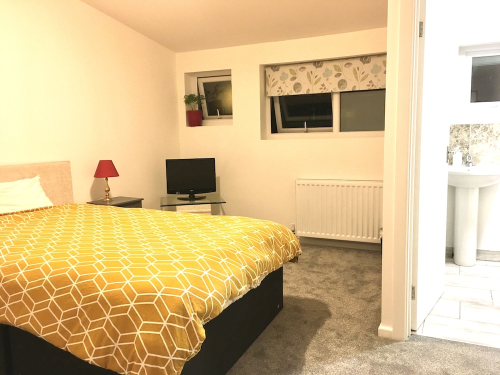 Deluxe Apartment, Private Bathroom