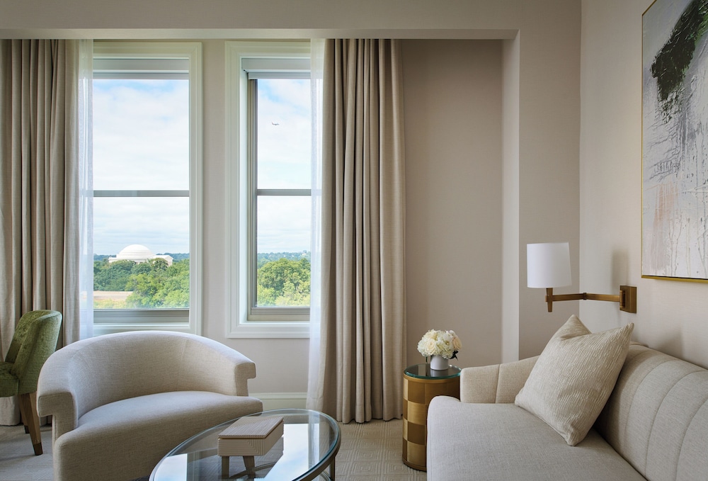 Marina View 2-Bedroom Suite