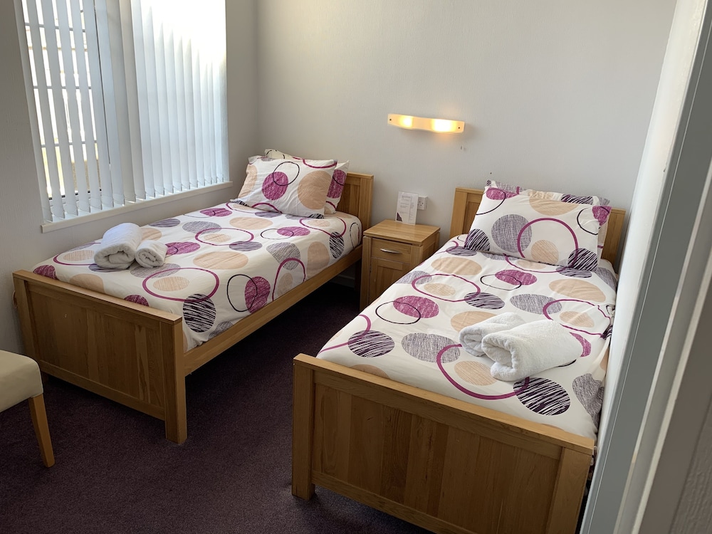 Twin Room, Ensuite photo 2