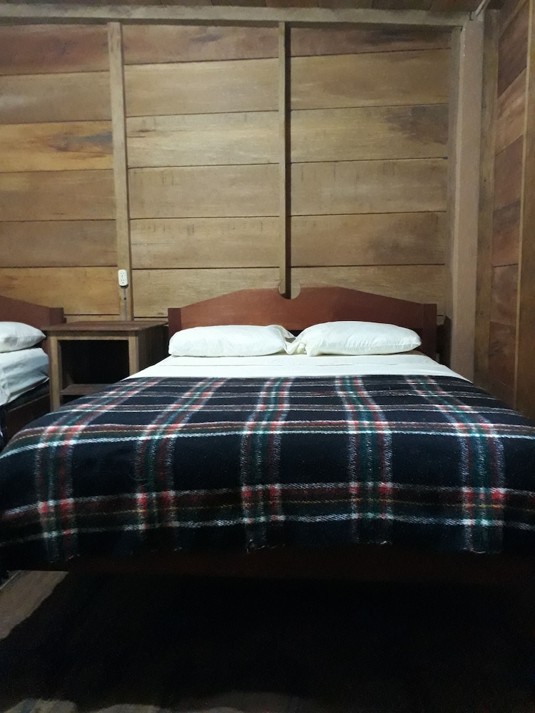 Family Cabin, 2 Double Beds, Shared Bathroom photo 2