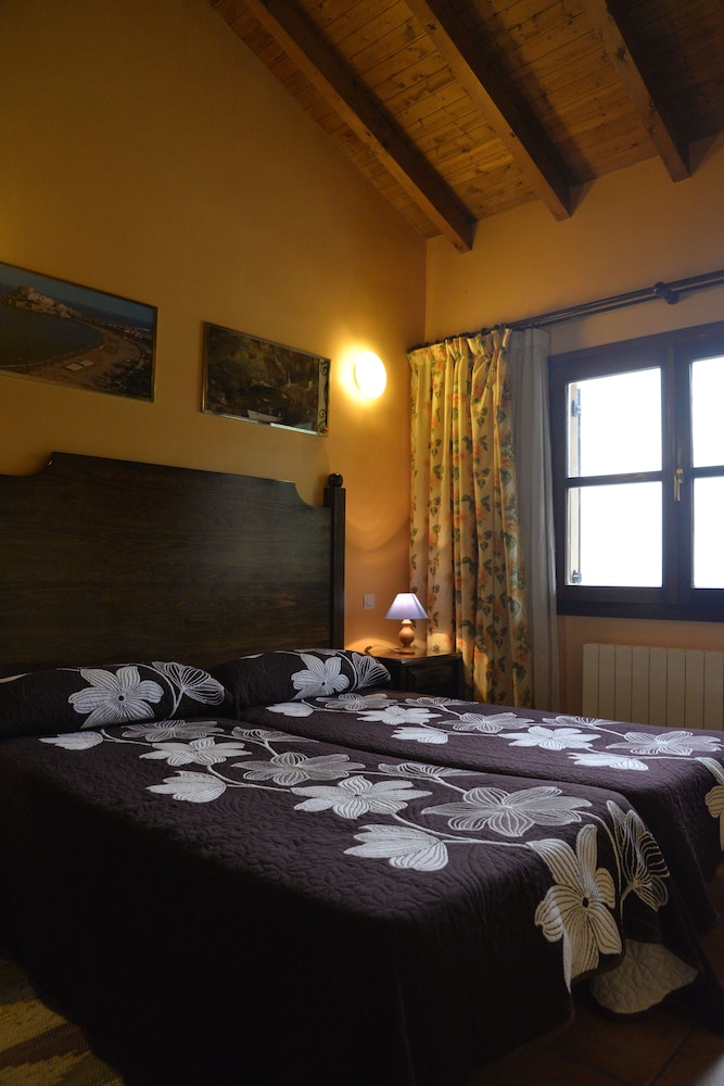 Traditional Twin Room photo 2