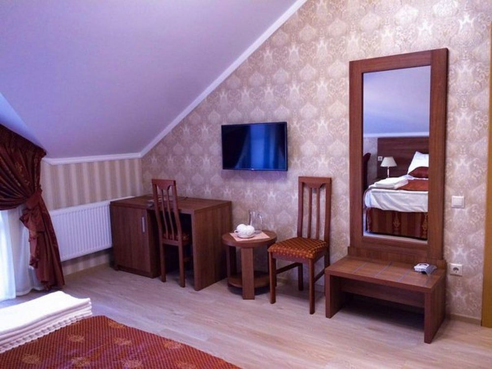 Standard Triple Room photo 2