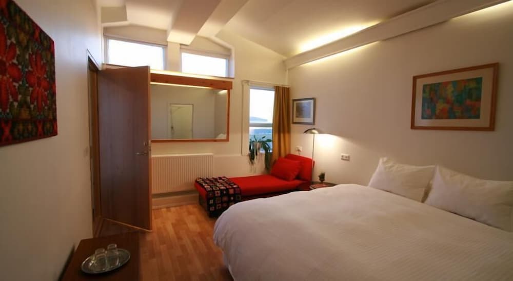 Double Room, Private Bathroom photo 3