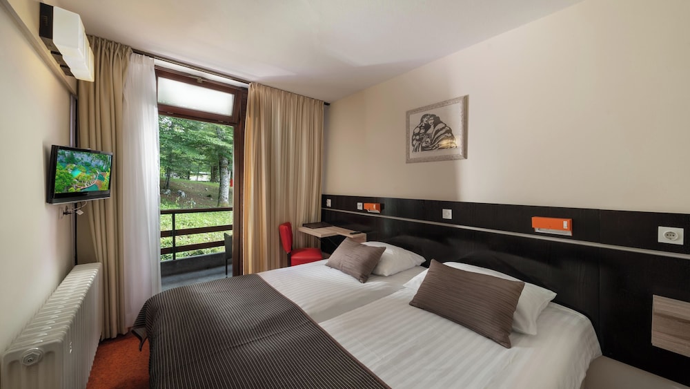 Standard Double Room, Park Side photo 1