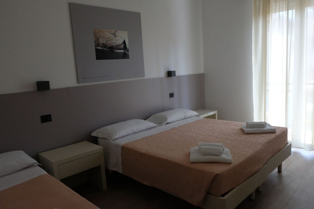 Triple Room photo 3