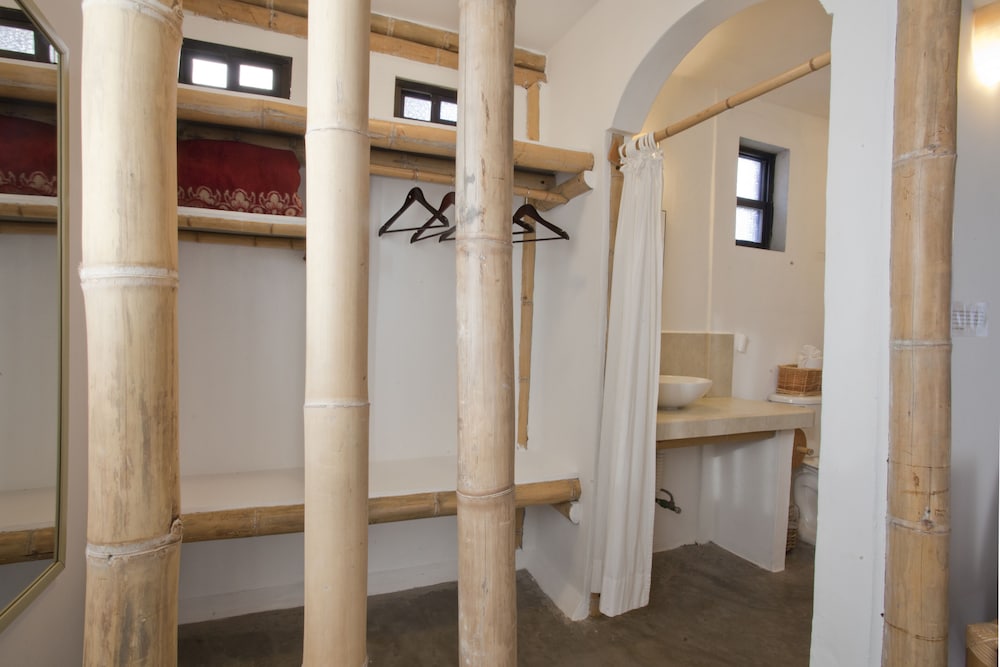 Standard Cabin photo 2