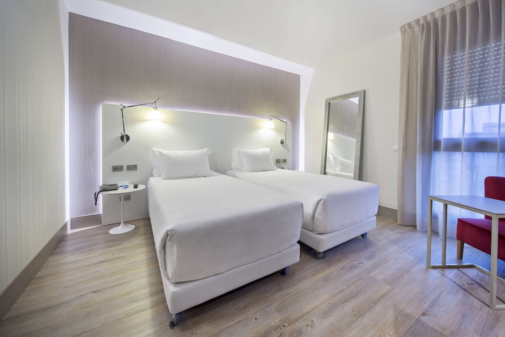 Standard Room - Photo 1