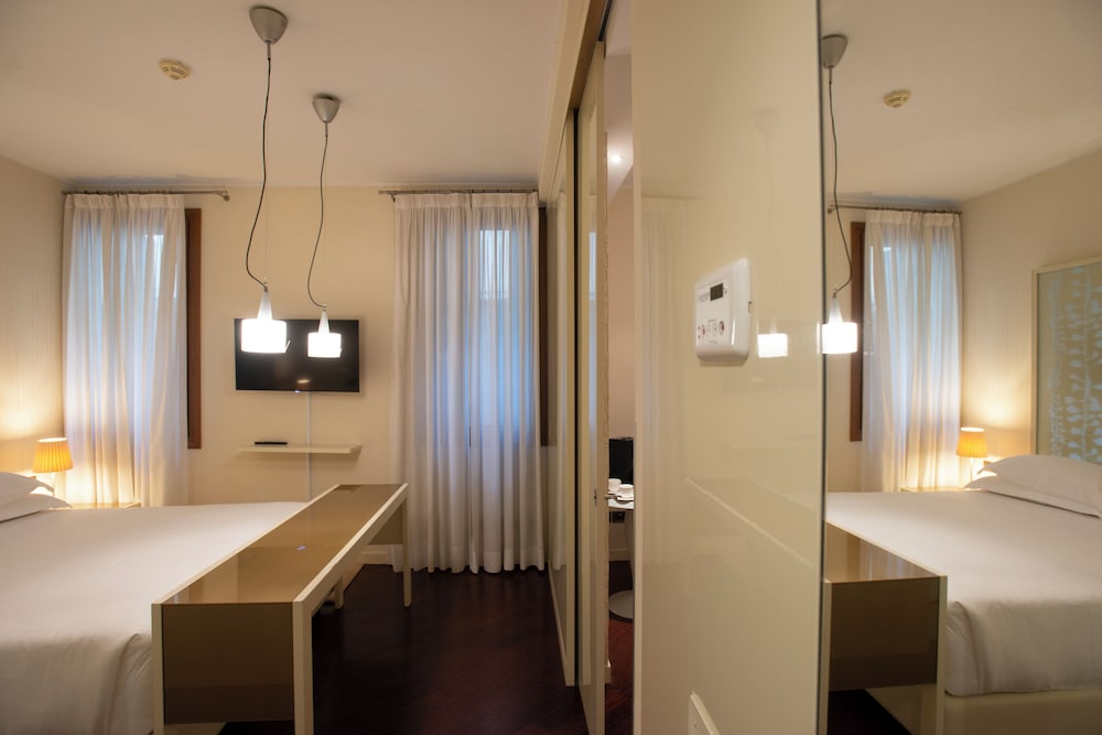 Deluxe Room photo 1