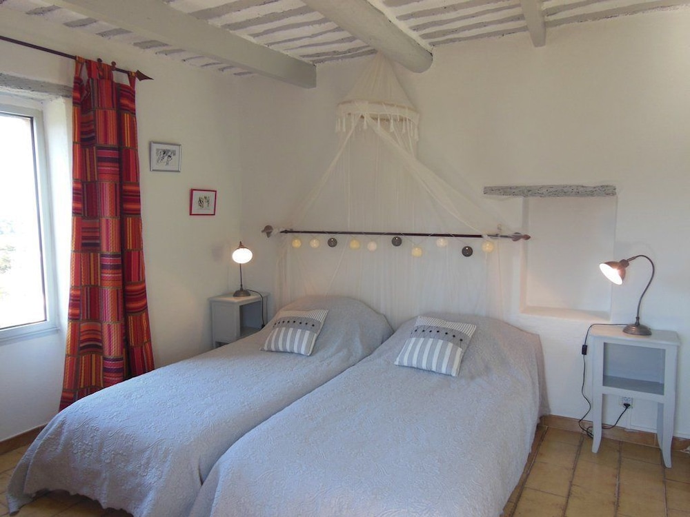 Double Room (Clement Vi) photo 1