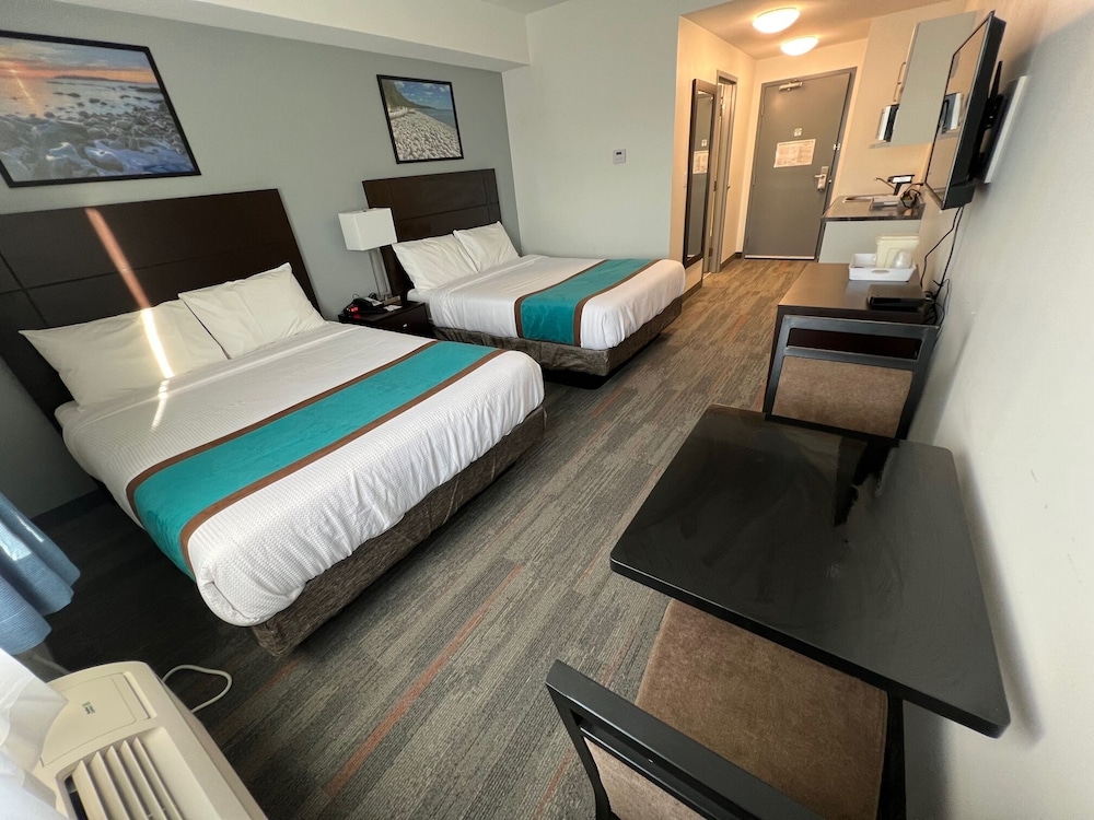 Room, 2 Queen Beds, Non Smoking - Photo 2