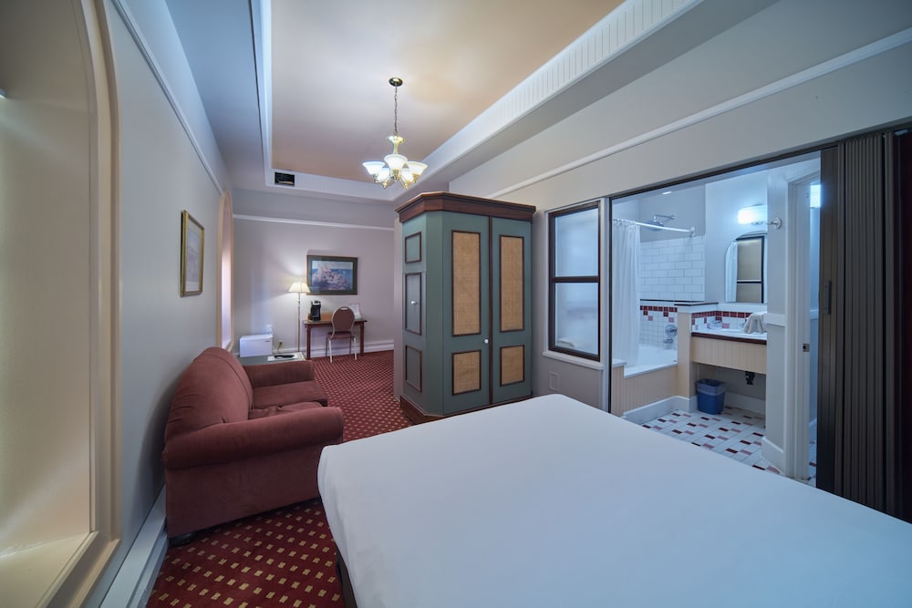 Deluxe Single Room, 1 Queen Bed