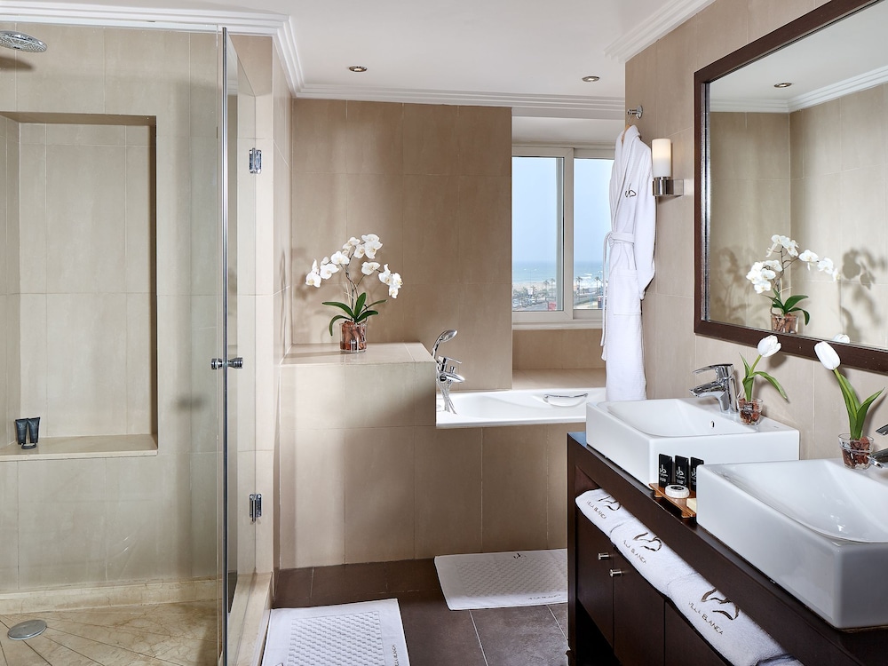 Junior Suite, Sea View - Photo 3