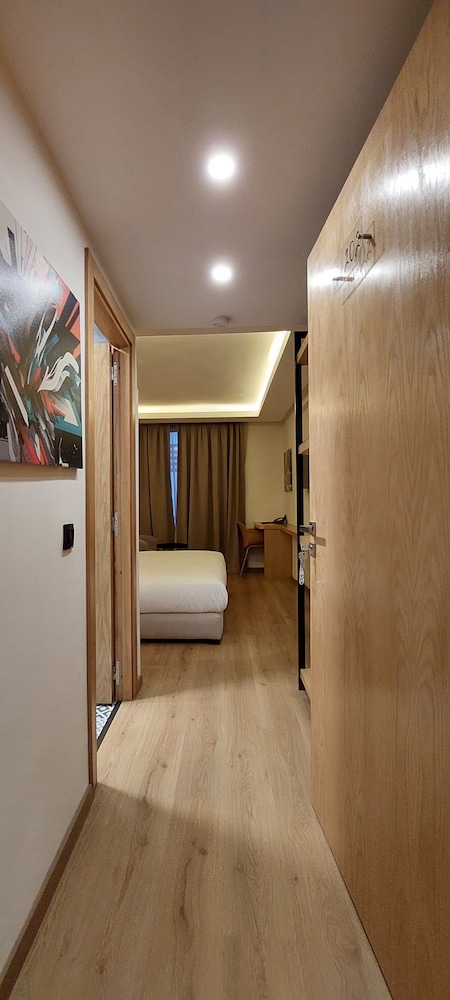 Standard Double Room - Photo 19