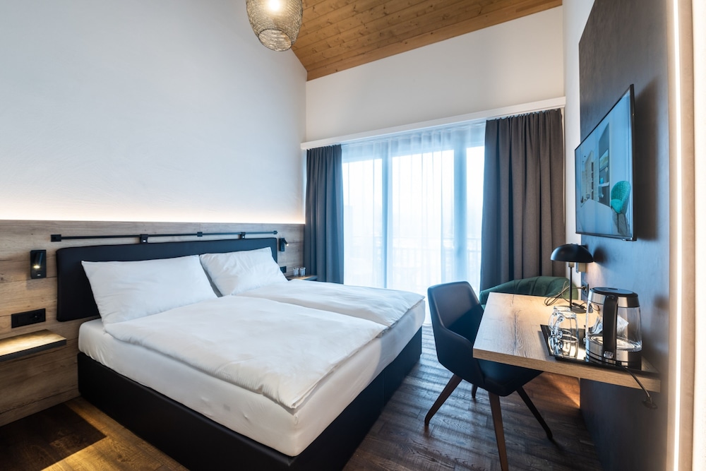 Deluxe Double Room, Balcony