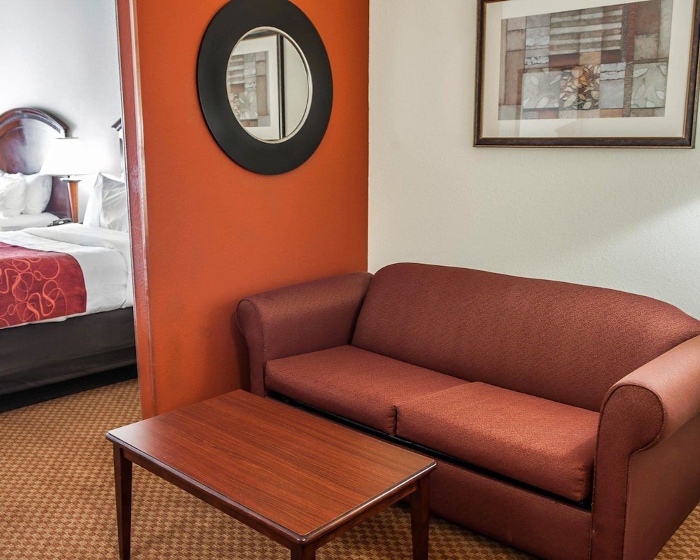 Studio Suite (2 Queen Beds with Sofa Bed) photo 1