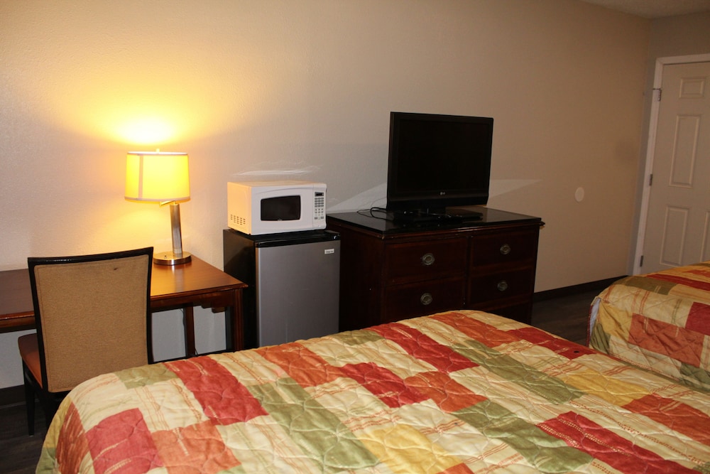 Room, 2 Queen Beds, Non Smoking photo 3