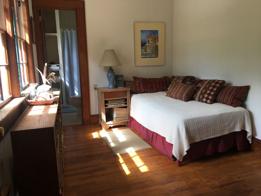 Room, Multiple Beds (Room 4) photo 2