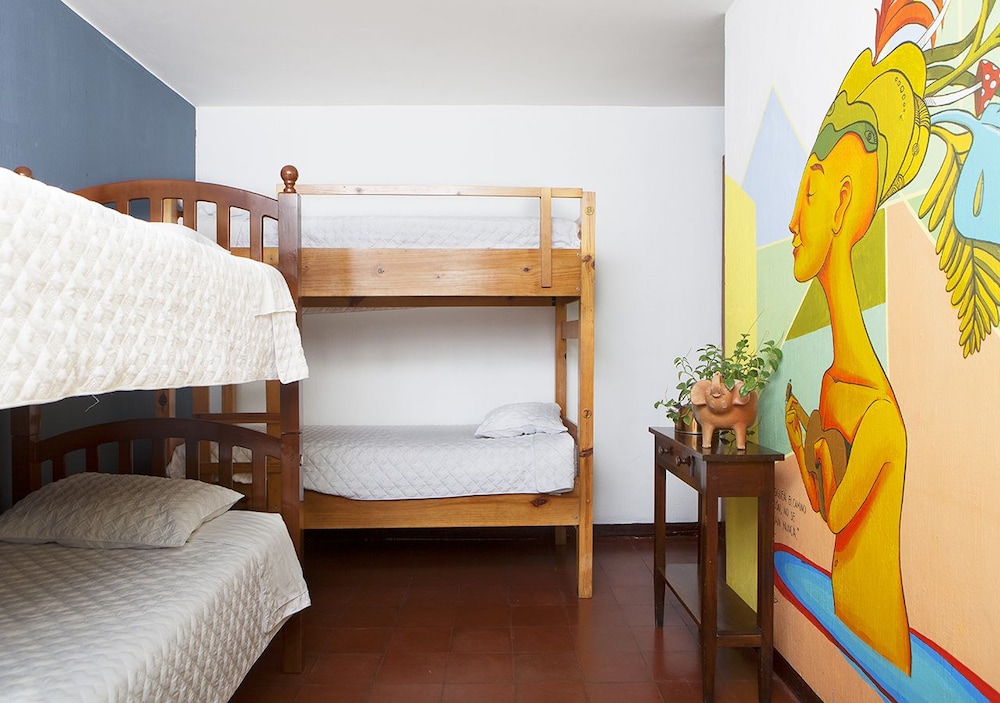 Classic Double Room, Multiple Beds, Non Smoking, Shared Bathroom photo 1