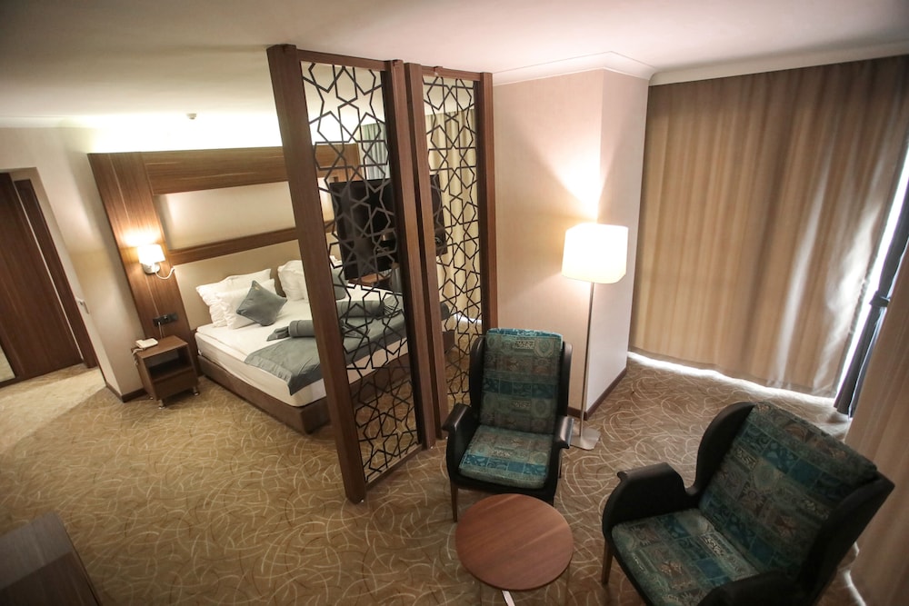Executive Suit photo 1