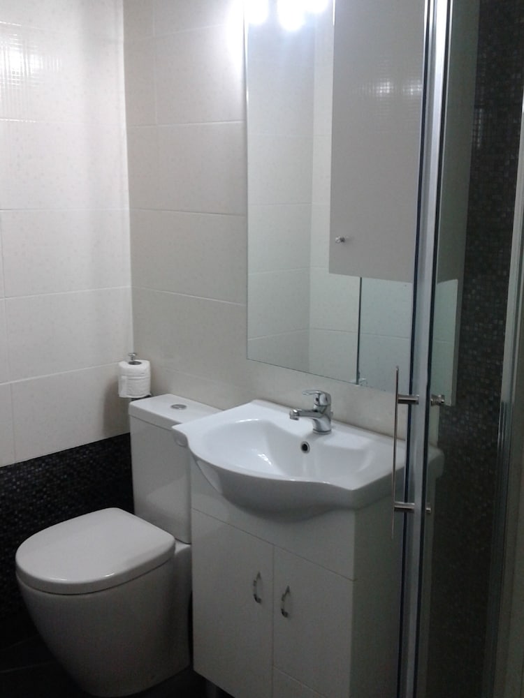 Economy Apartment, 2 Bedrooms (3 Persons) - Photo 9