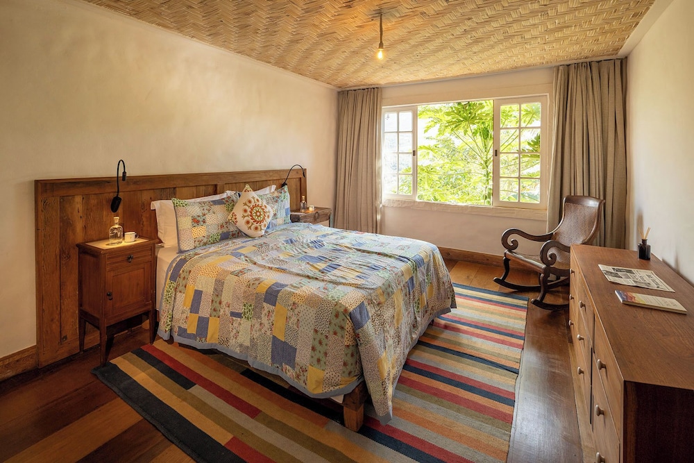 Deluxe House, Mountain View photo 2