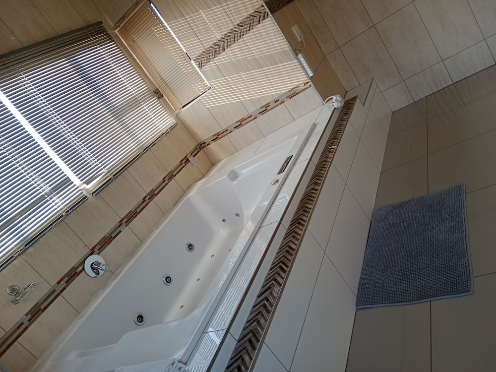 Executive Room photo 3