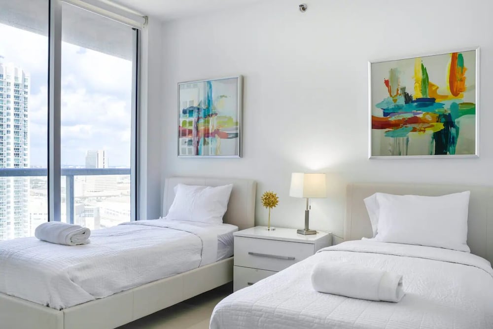 Luxury Apartment photo 2