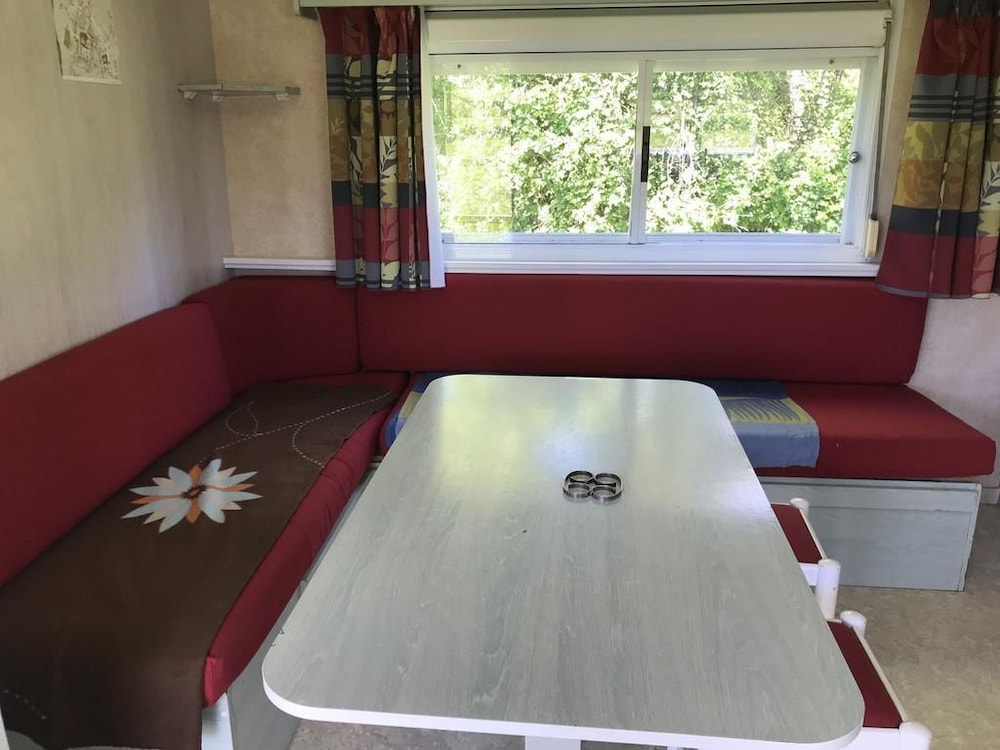 Basic Mobile Home photo 3