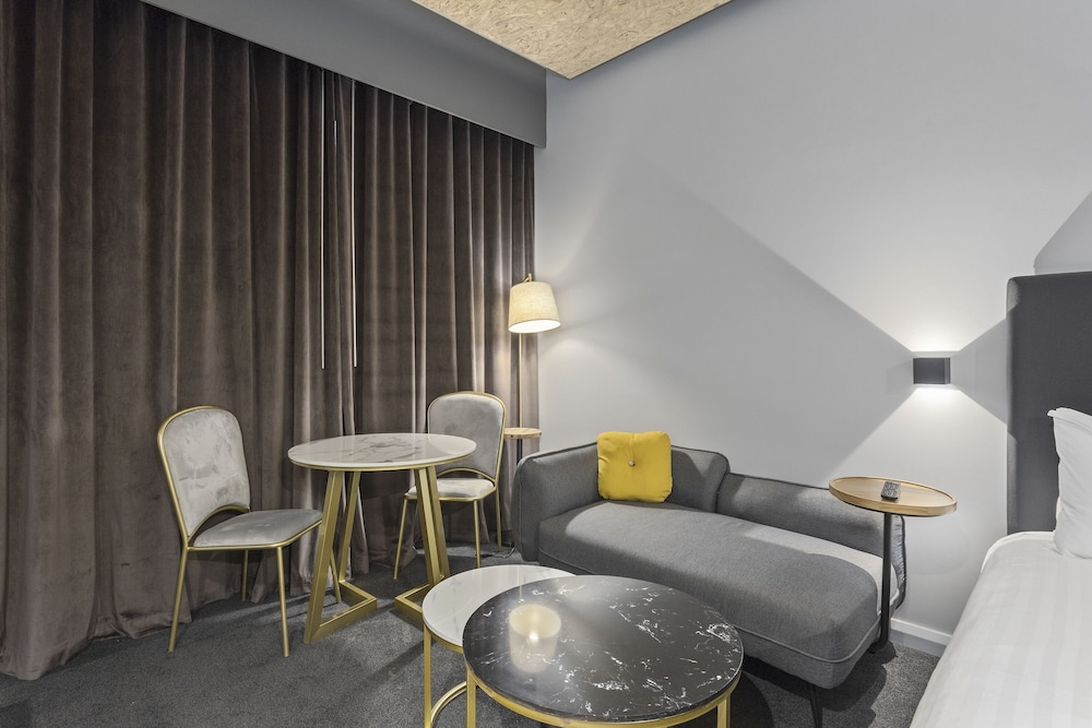 1 Bedroom Family Apartment