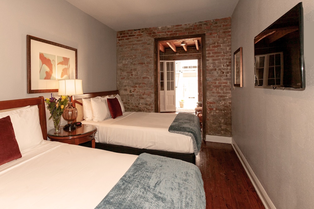 Junior Suite, 2 Queen Beds photo 1