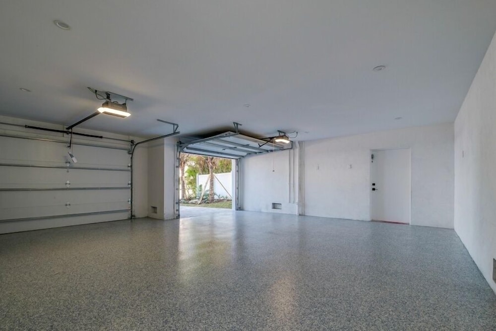 House, 4 Bedrooms photo 2