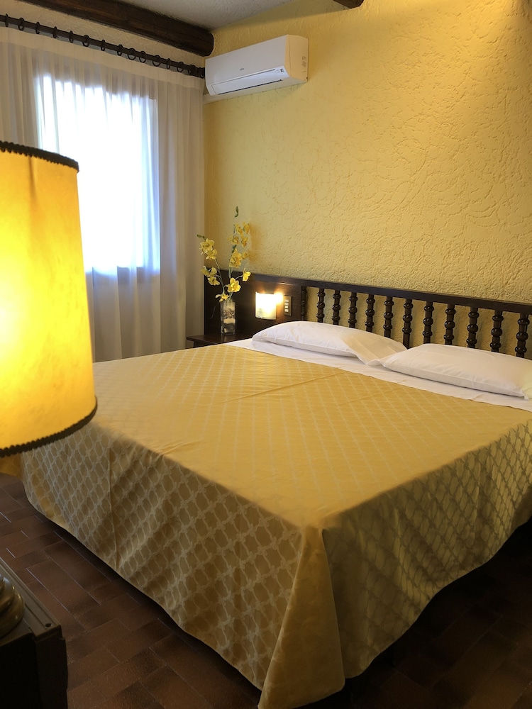 Single Room, Terrace photo 3