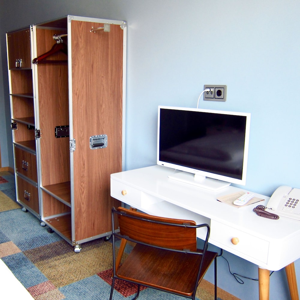 Triple Room, 3 Twin Beds photo 1