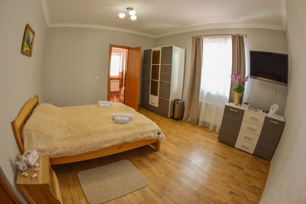 Premium Double or Twin Room, Shared Bathroom photo 1
