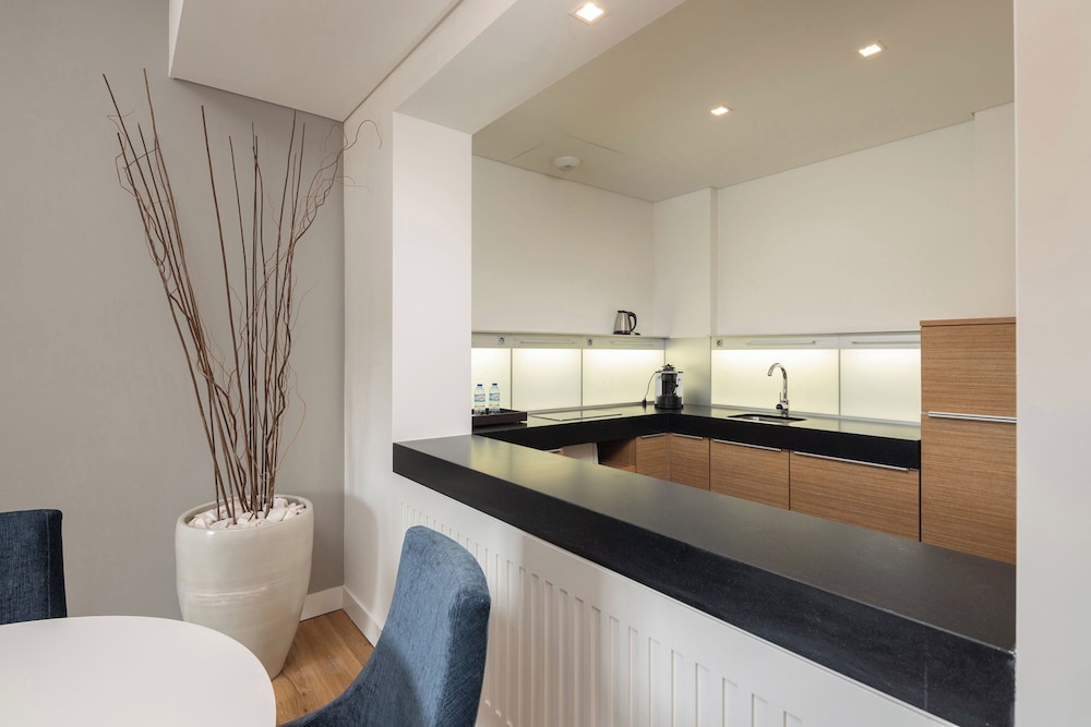 Premium Suite, 1 Bedroom - Photo 5