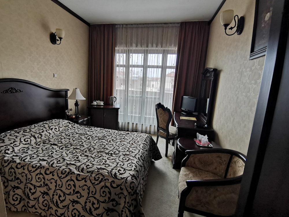 Queen Room - Photo 4