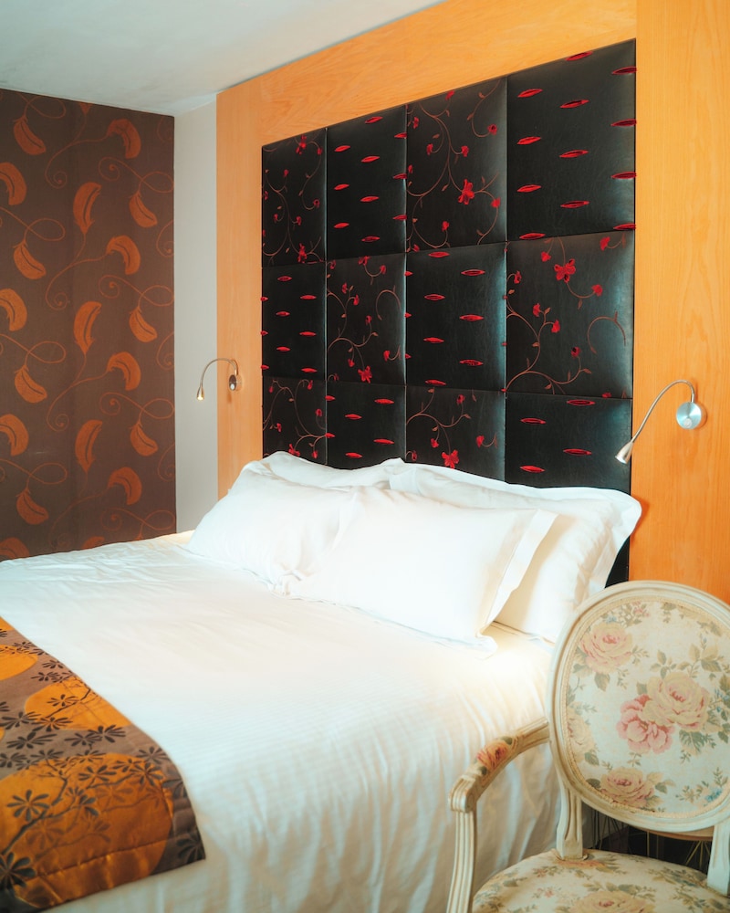 Superior Double or Twin Room - Photo 4