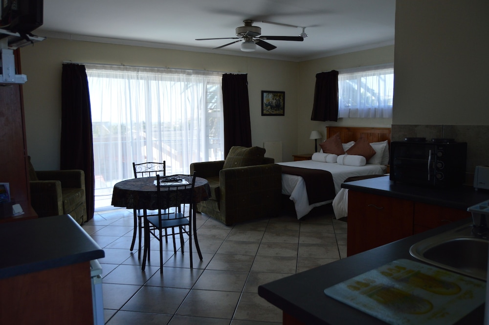 Standard Double or Twin Room, Balcony photo 3
