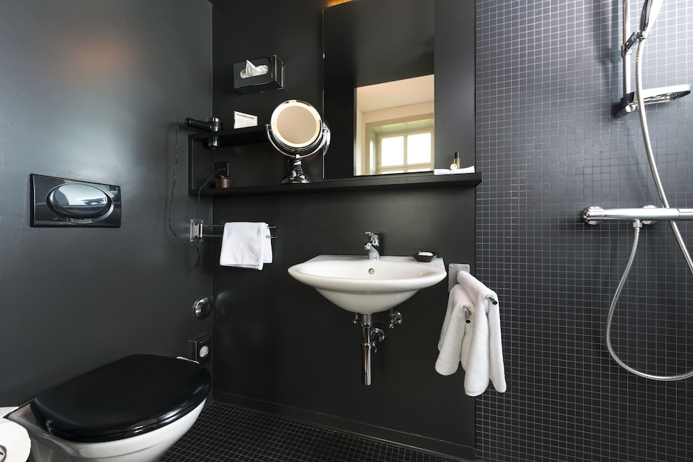 Standard Double Room - Photo 4