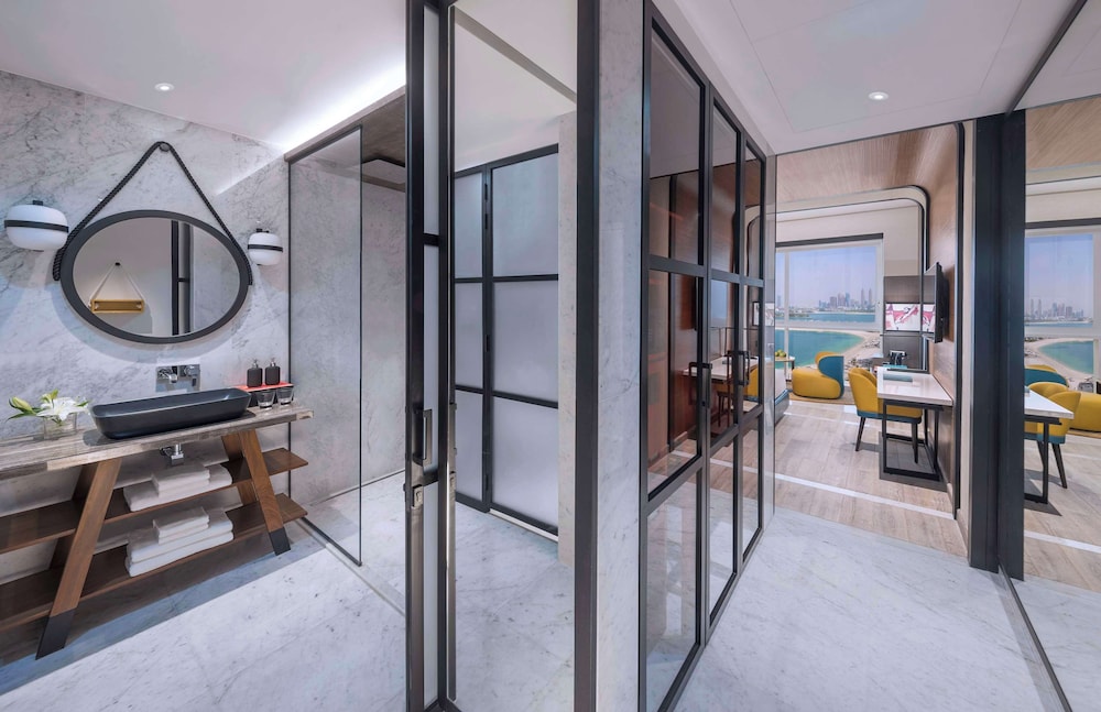 Andaz Twin Room with Sea View photo 3