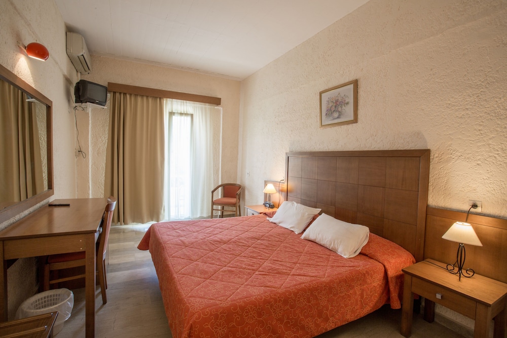 Double Or Twin Room photo 1