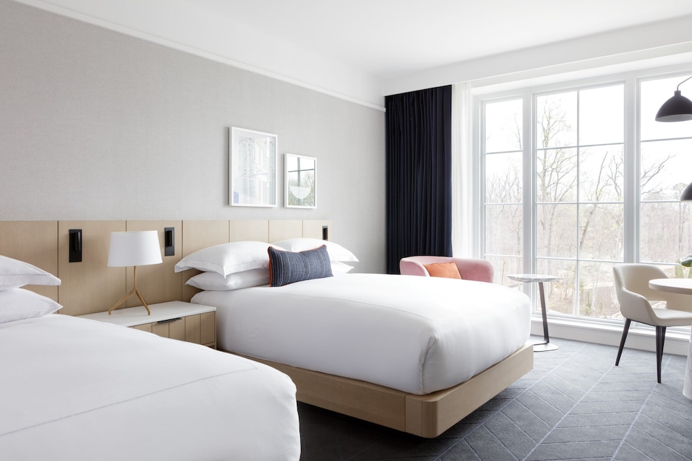 Room, 2 Queen Beds, Mobility Accessible (Mobility) - Photo 5