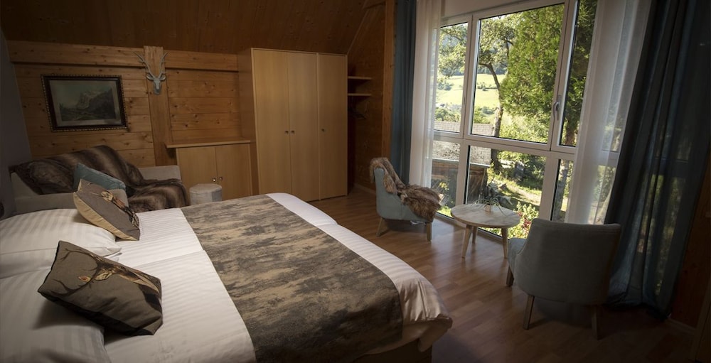 Twin Room (Gentiane)