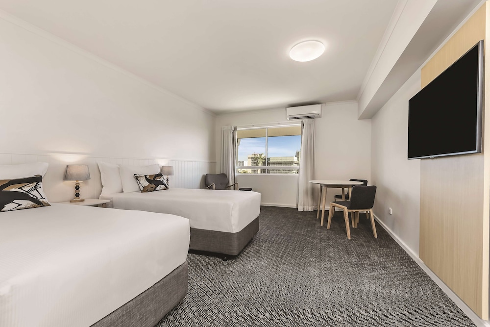 Premier King Room - Photo 4