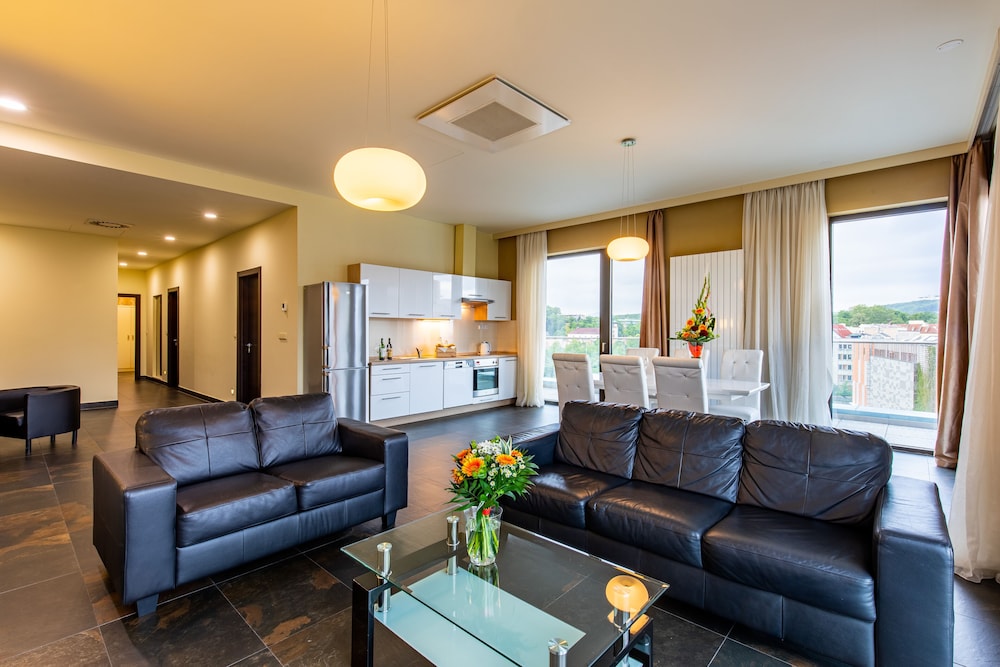 Apartment, 3 Bedrooms, Balcony