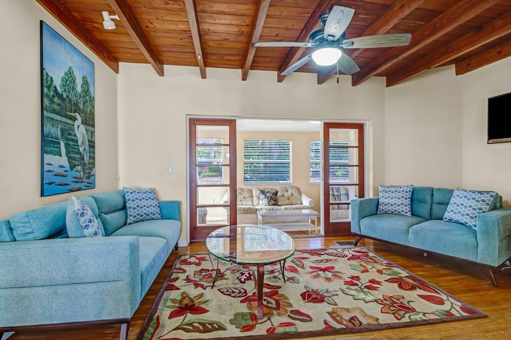 House (7831 Estero Blvd)