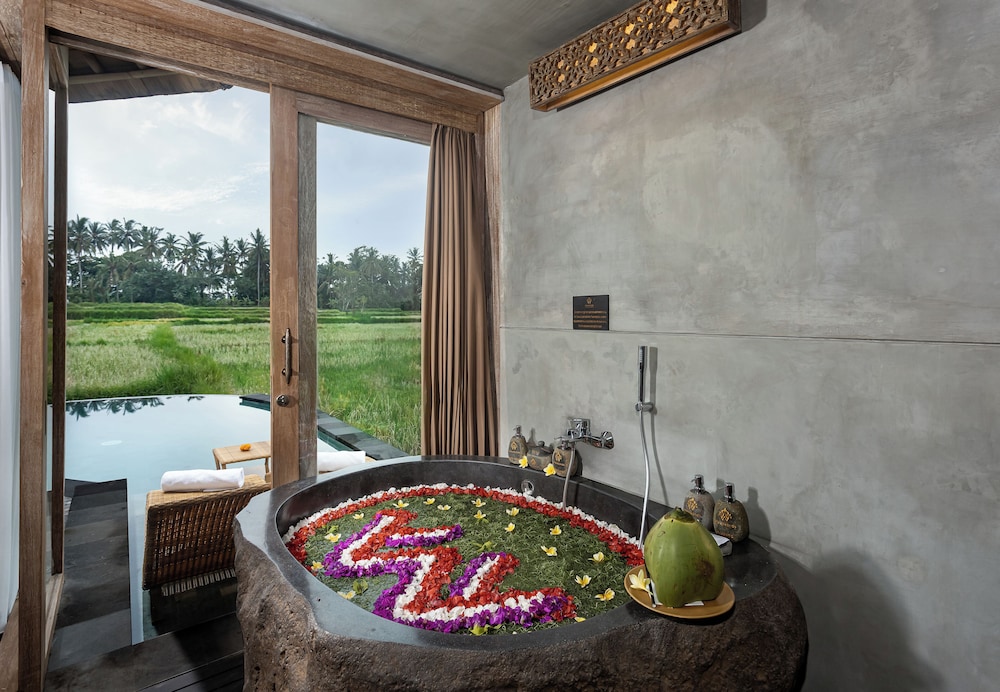 Authentic One Bedroom Pool Villa With 1x Floating Breakfast And With Daily Afternoon Tea