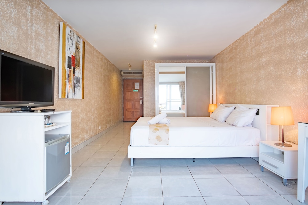 Deluxe Double Room, Ocean View - Photo 6